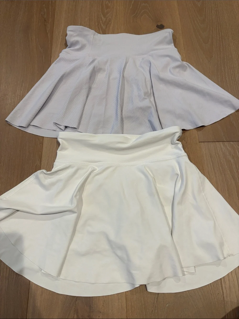Old Navy Girls Size 10-12 White & Light Purple Flared Girl’s Skirts Bundle.